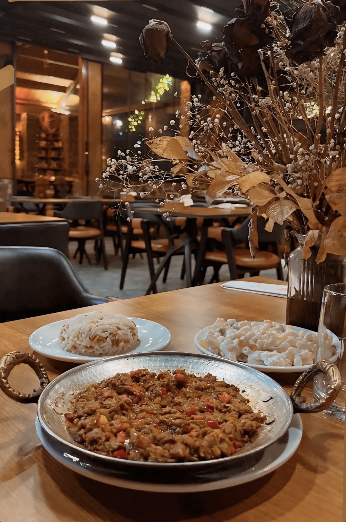 DoğadaKal Restoran'da servis edilen ana yemekler